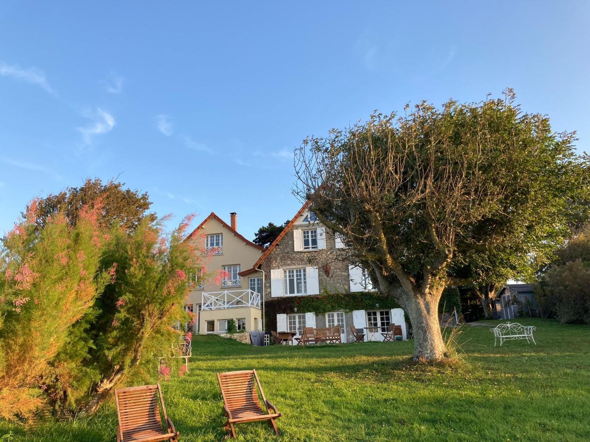 Chambres D'Hotes Les 4 Vents Pointe Du Hoc - Landing Beaches Grandcamp-Maisy Exterior photo